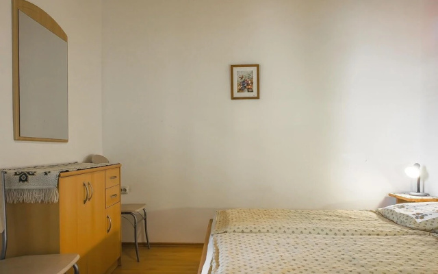 Beautiful Apartment in Porec With Wifi and 2 Bedrooms - Apartment in Porec - Photo 3