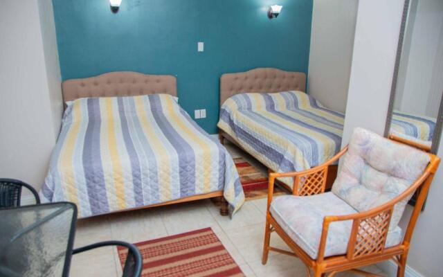 Windjammer International Cuisine & Comfort Inn