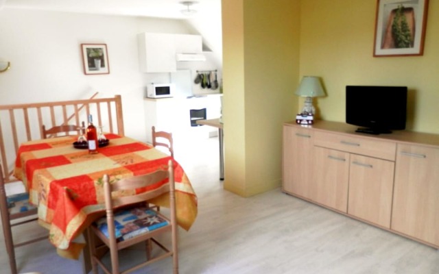 Apartment With 2 Bedrooms in Arzon, With Wonderful City View and Furni