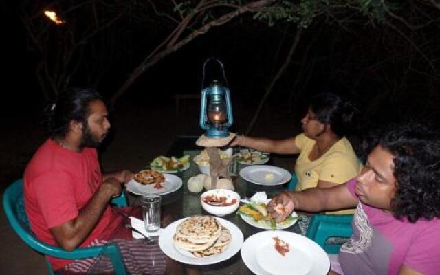 Lake Cabin Kataragama