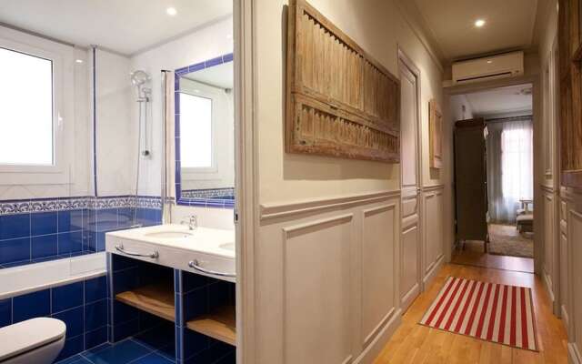 Lovely 3 Bed Apartment in Gracia