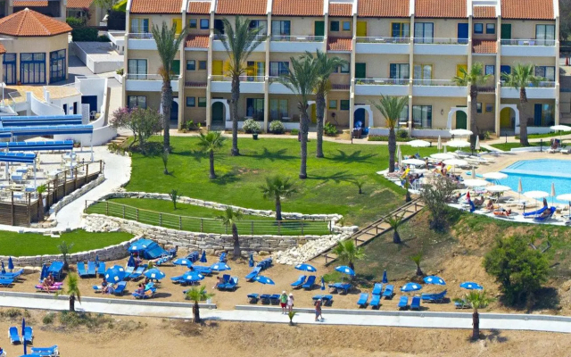 Myroandrou Beach Apartments