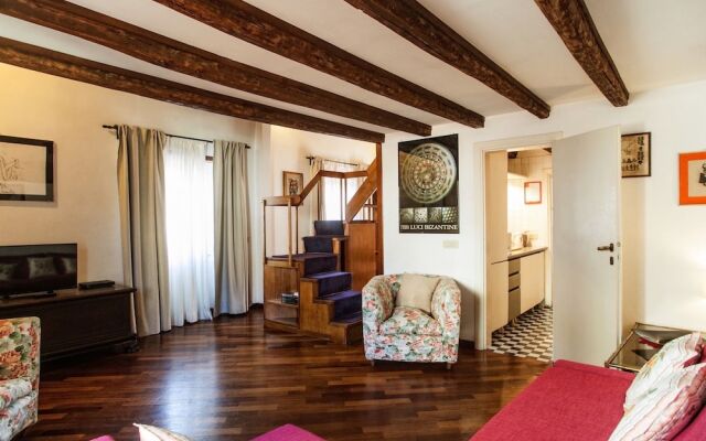 Amazing Apartment With Terrace In Piazza Del Fico, Close Piazza Navona