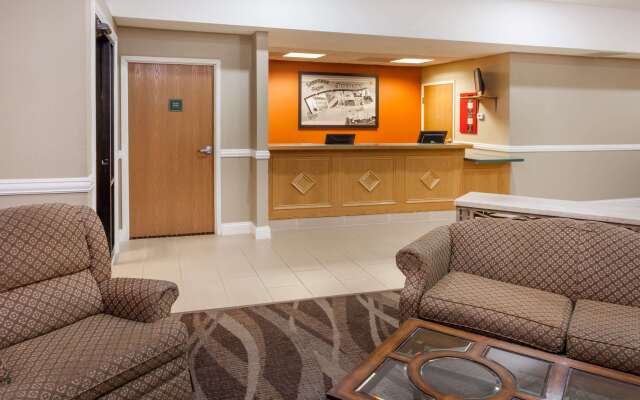 Super 8 by Wyndham Rochester