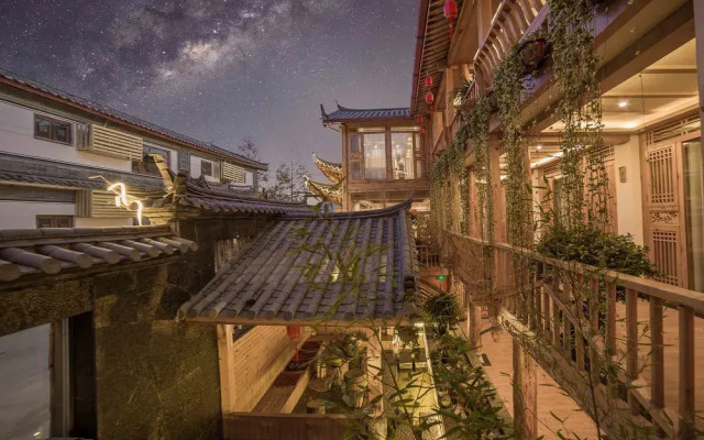 Love Inn Old Town Lijiang