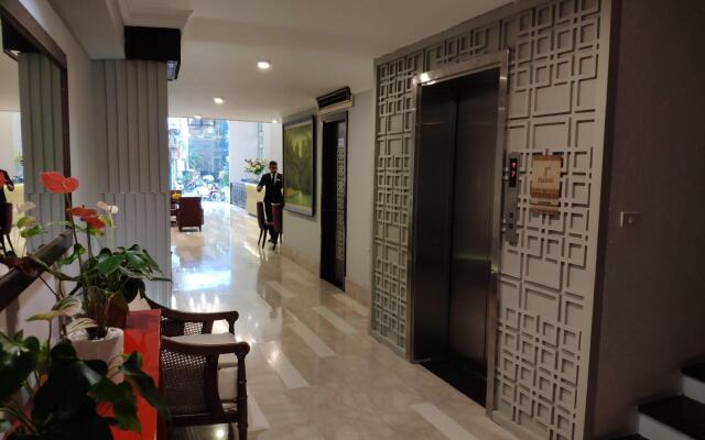 Church Boutique Hotel Hang Trong