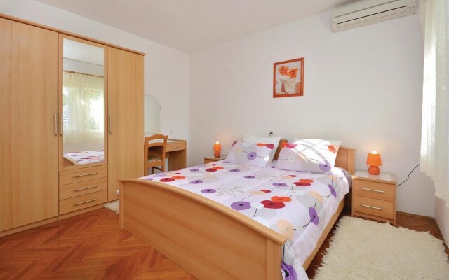 Nice Home in Hvar With Wifi and 1 Bedrooms