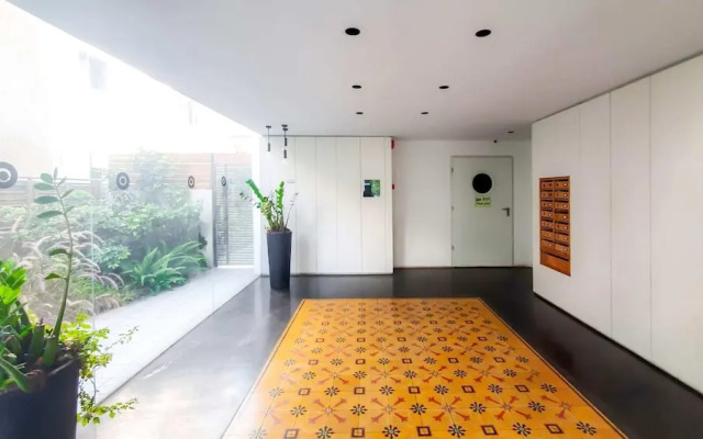 Exclusive 3BDR Near Rothschild TL40
