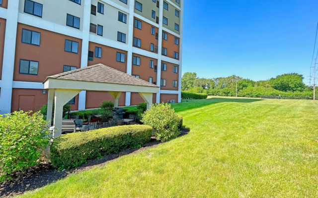 Candlewood Suites Indianapolis Downtown Medical District by IHG