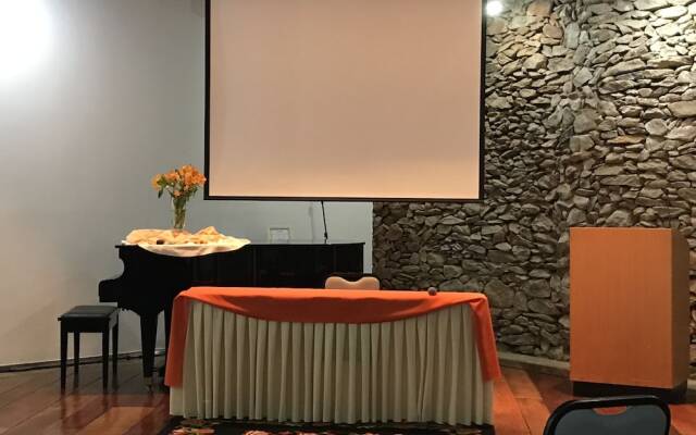 Hotel Verdes Mares