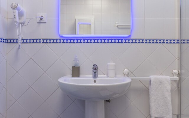 Estudio con parking y piscina en Fibes