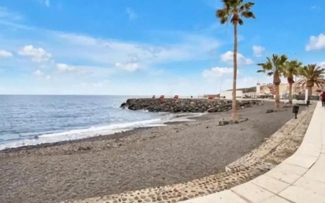 Nice Apartment With Terrace in Candelaria