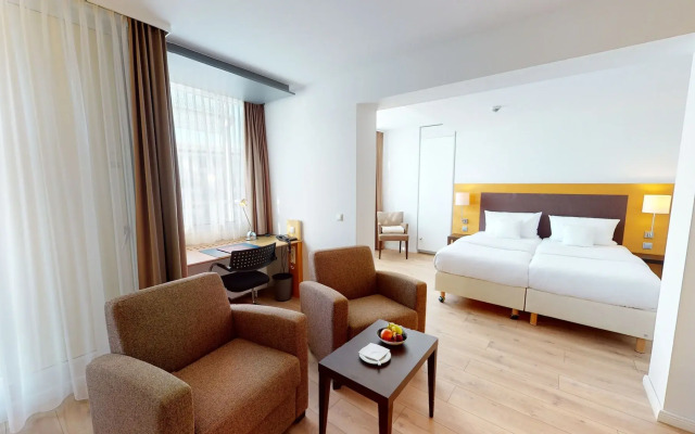 Kongresshotel Potsdam am Templiner See