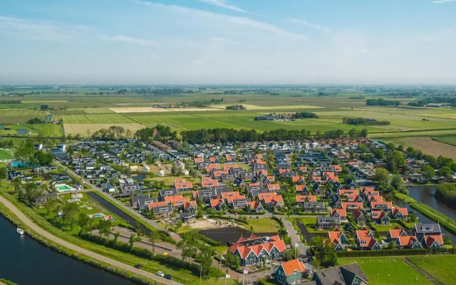 Luxurious Chalet, Situated in the Polder, Near Alkmaar