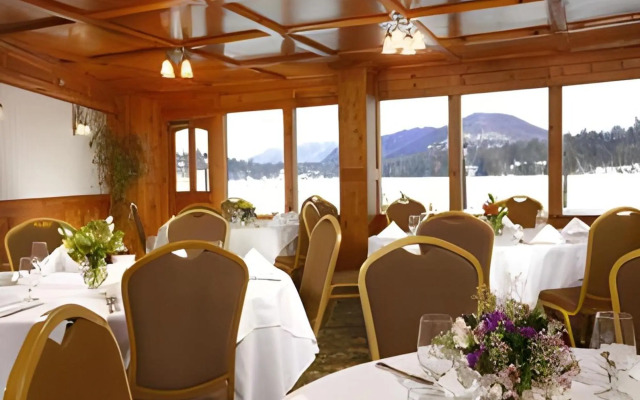 Golden Arrow Lakeside Resort