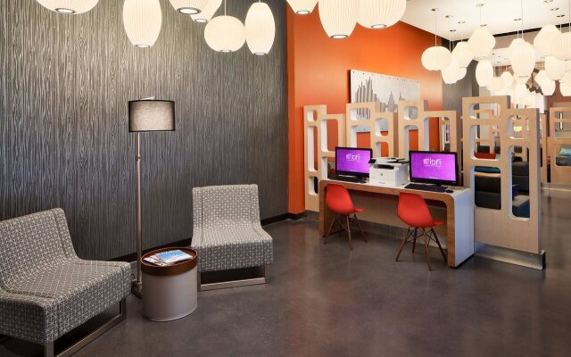 Aloft Seattle Sea-Tac Airport