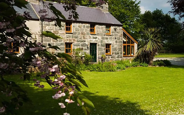Tyddyn Morthwyl