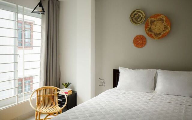 Livin Hub Hostel  Apartment