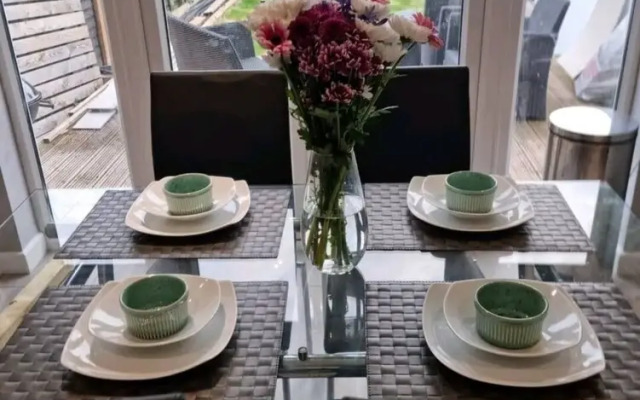 Remarkable 3-bed House in Chelmsford