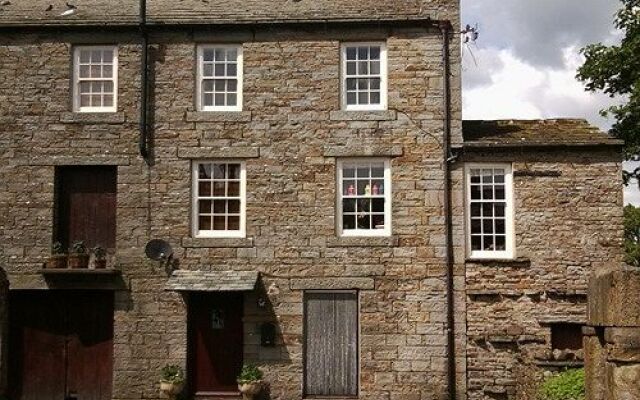 Riverside Bed & Breakfast