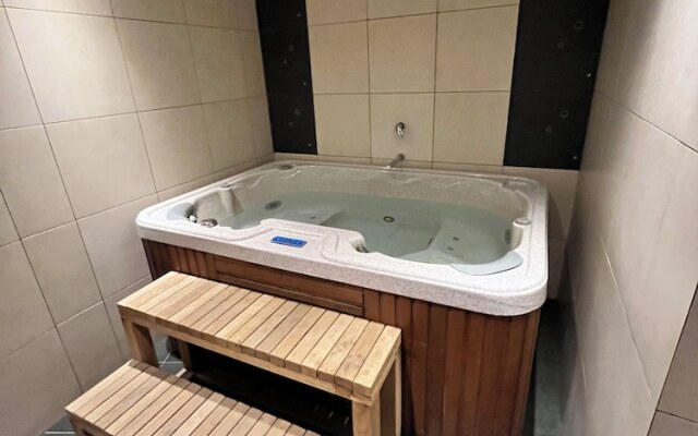 Marina Residences 2 501