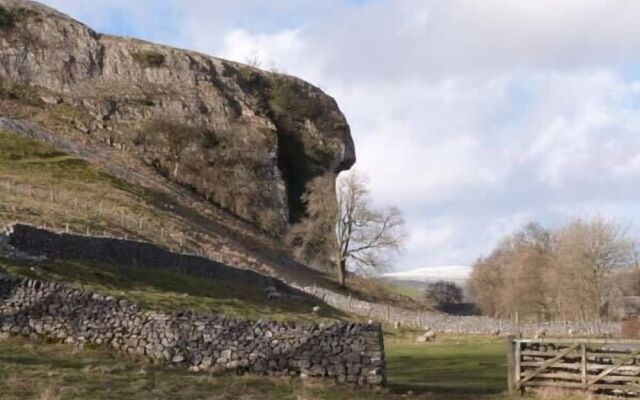 Deerclose West Farmhouse