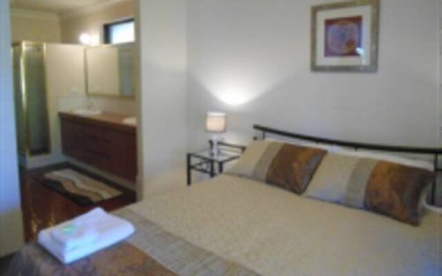 Eternal Rose Bed & Breakfast