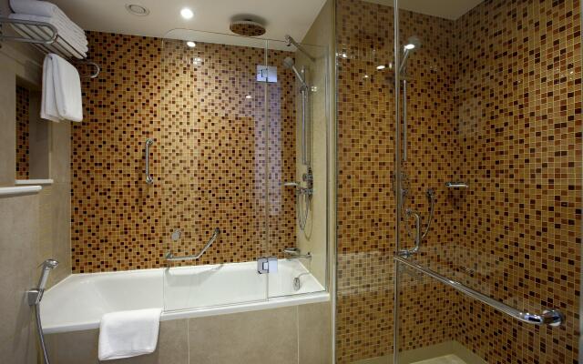 Radisson Blu Hotel and Convention Center, Riyadh Minhal