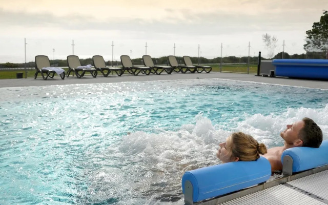 Holiday Home in Damp for 6 Person