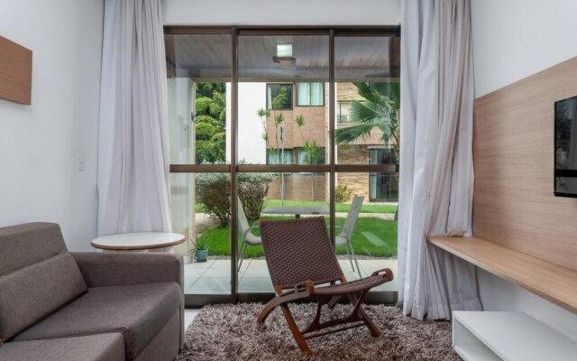 Lindo Apartamento em Condom nio com Piscina
