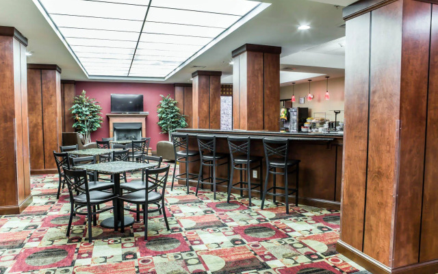 Fairfield Inn & Suites by Marriott Greensboro Coliseum Area