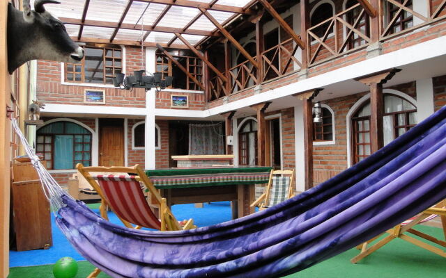 Hostal Chukirawa - Hostel