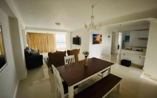 Bencorrum Self-Catering Apartments