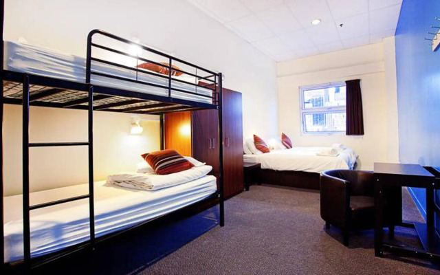 Urban Central Accommodation - Hostel