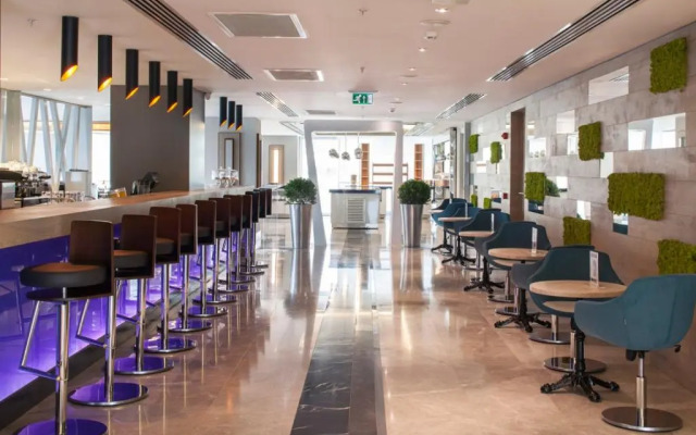 Ramada Hotel & Suites Kemalpasa Izmir