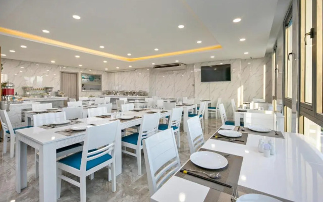 Calix Hotel
