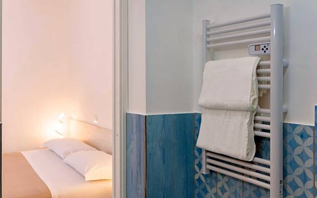 Poseidonia Rooms