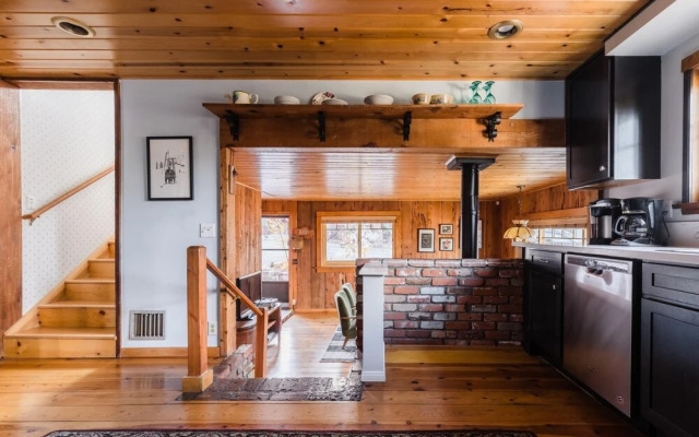 Lakeview Dr - Gambler