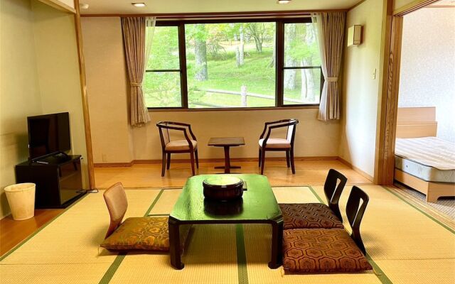 Lake Side Nikko Hotel