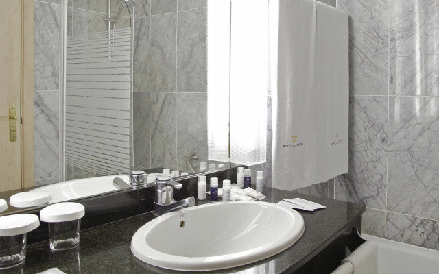 Hotel Tres Reyes Pamplona