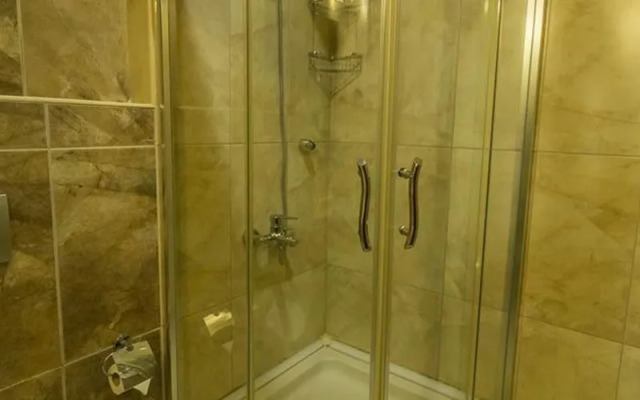 Gdz Hotels Gediz Business
