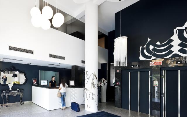 Urban Hotel Amadeos