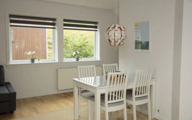 Mørk Apartments