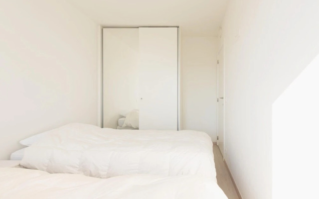 Apartment Close to the sea Wall of Mariakerke