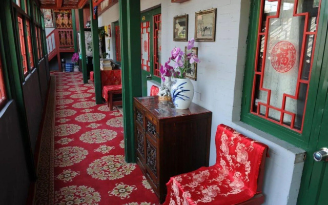 Double Happiness Beijing Courtyard Hotel
