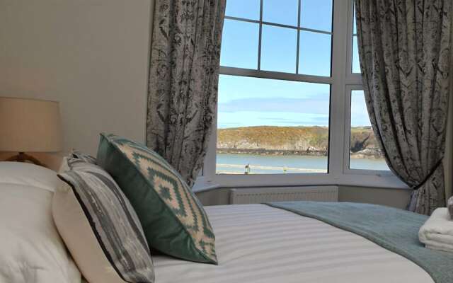 Treddolphin Guest House