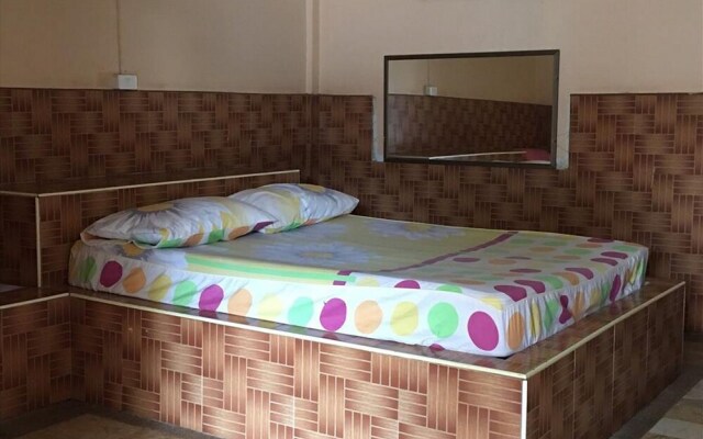 Damrongcheep Inn Resort