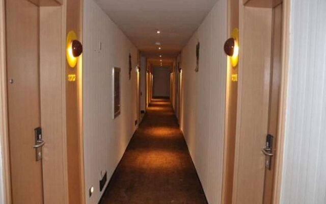 IU Hotel Xishuangbanna Manting Park