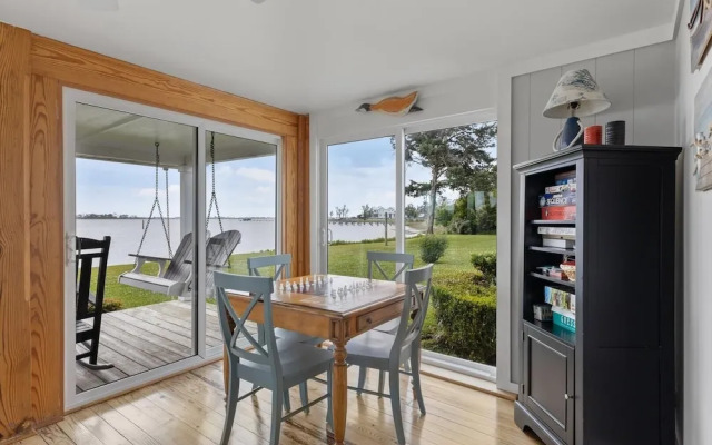 Harolds House 4 Bedroom Home by RedAwning