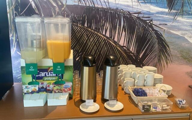 Flats Mana Beach Experience - Muro alto